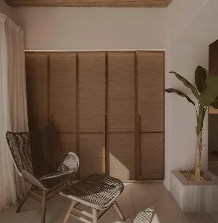 Aqua Pearl Mykonos トゥルロス
